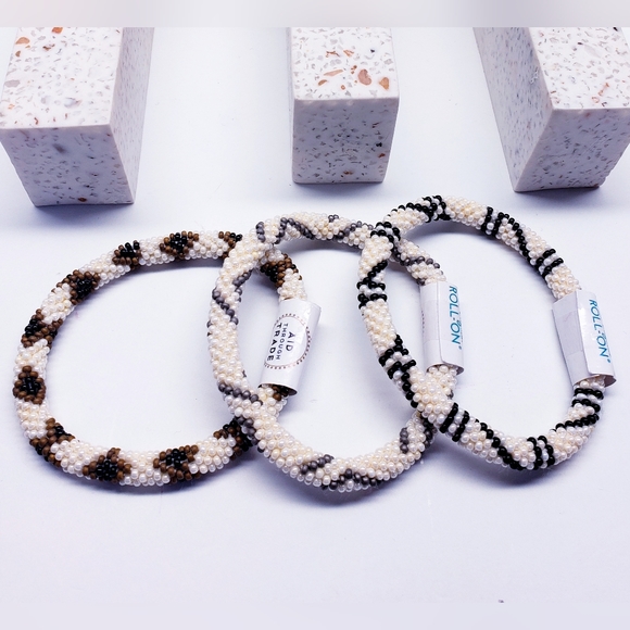 KHAKI-Original Roll-On® Bracelets, 7" round, made in Nepal #3 (3 pieces) - Picture 3 of 7